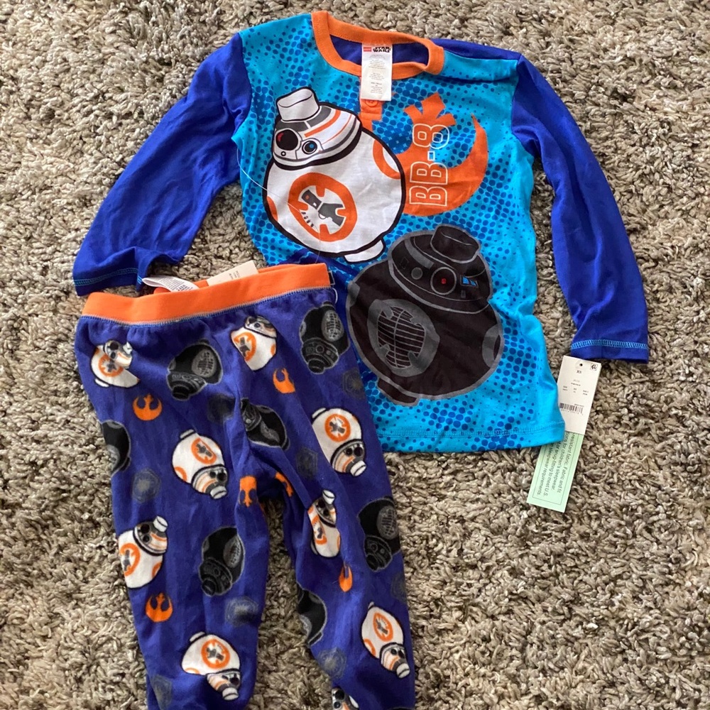 NWT BB-8 Star Wars PJ Set